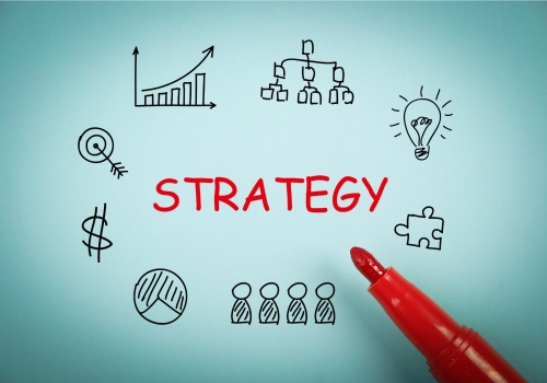 赤ペンで「STRATEGY」と書いてある画像
